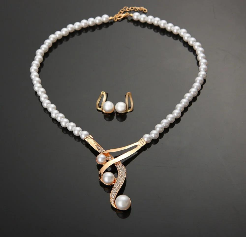 Premium Gold Plated Pearl Artificial Set